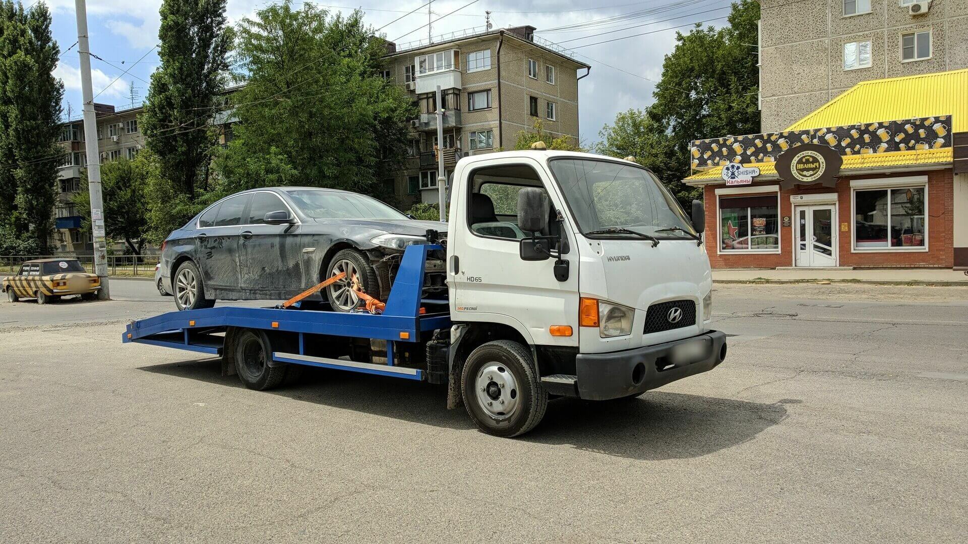 Фото эвакуации легкового автомобиля