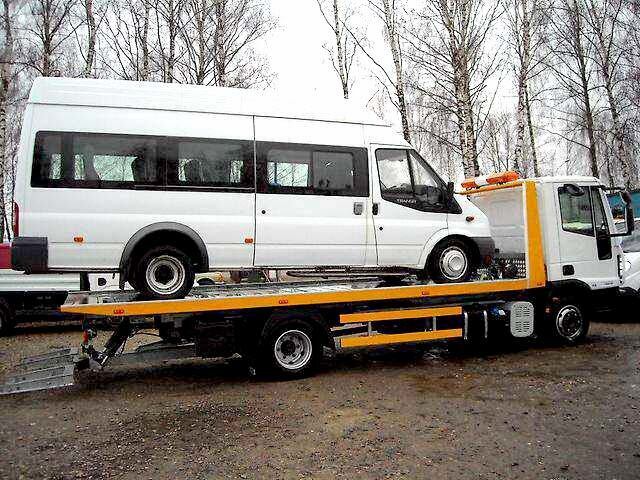 фото эвакуация микроавтобуса в брянске