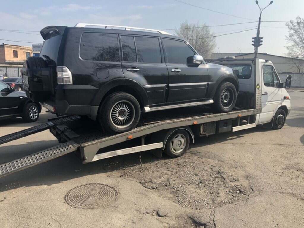 фото эвакуатор джипов в брянске